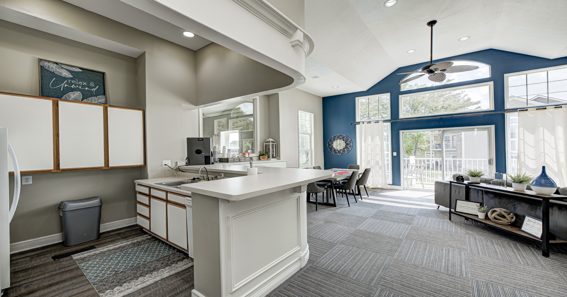 Bayshore Resident Lounge